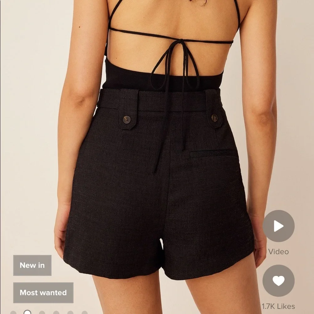 Na-kd Claire rose collab shorts in black - Picture 5 of 7